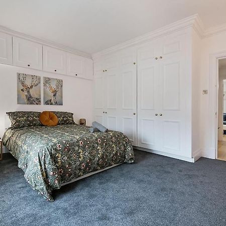 Knightsbridge Two Bed Apartment London Exterior foto