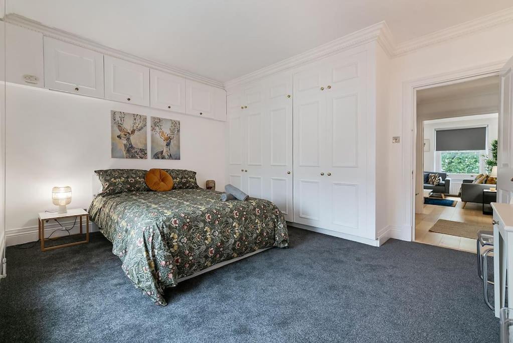 Knightsbridge Two Bed Apartment London Exterior foto